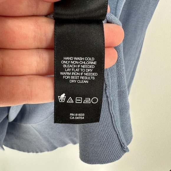 Kenneth Cole V-Neck Silk Blend Knit Top Blue READ DESCRIPTION - Picture 7 of 10